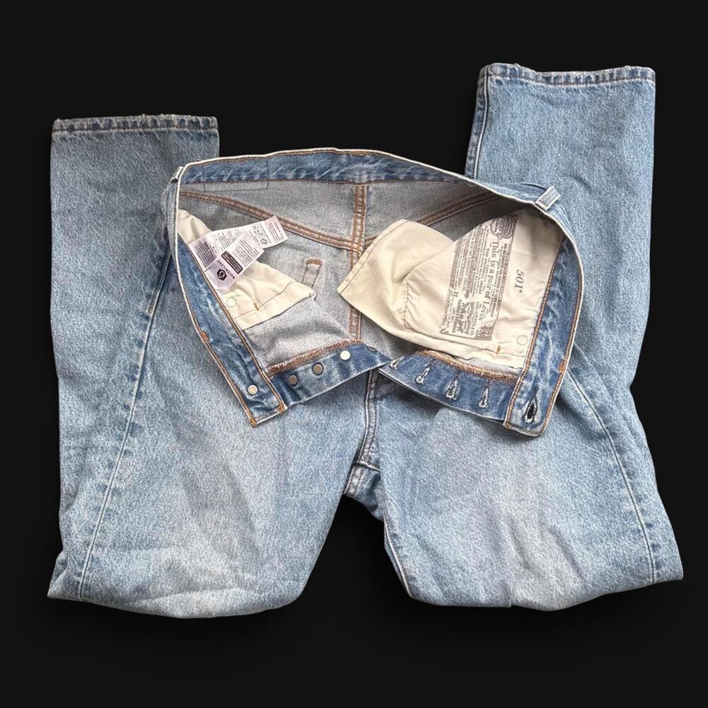 28x30 levis light wash denim
